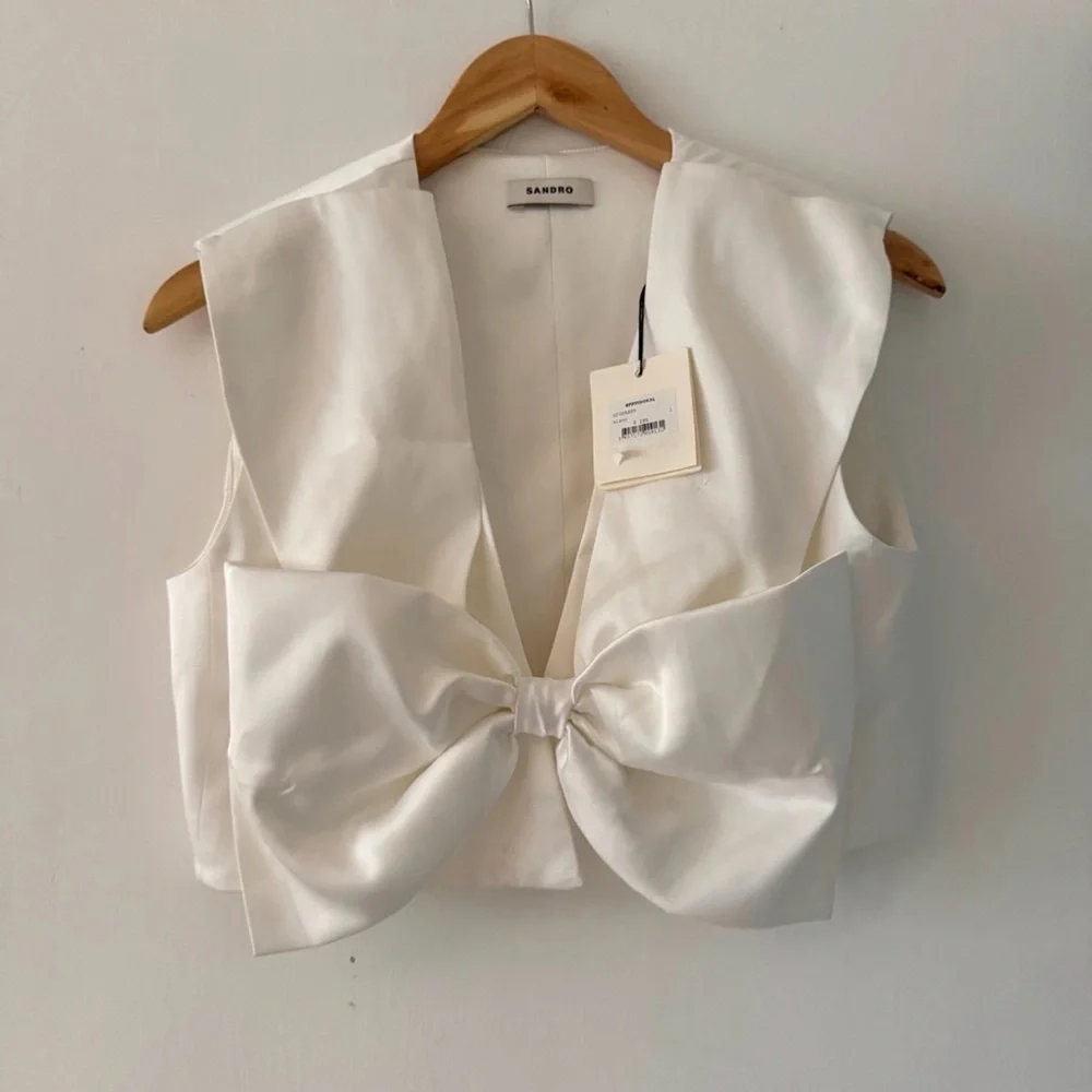 NWT Sandro Passy Bow Crop Top Size 1 — Designer Satin (Defect) - Picture 4 of 11